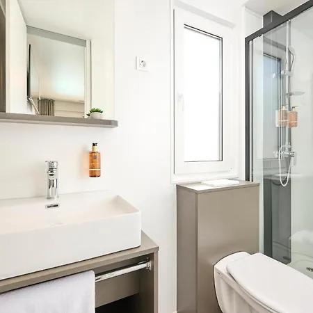 Awesome Home In Njivice With Wifi